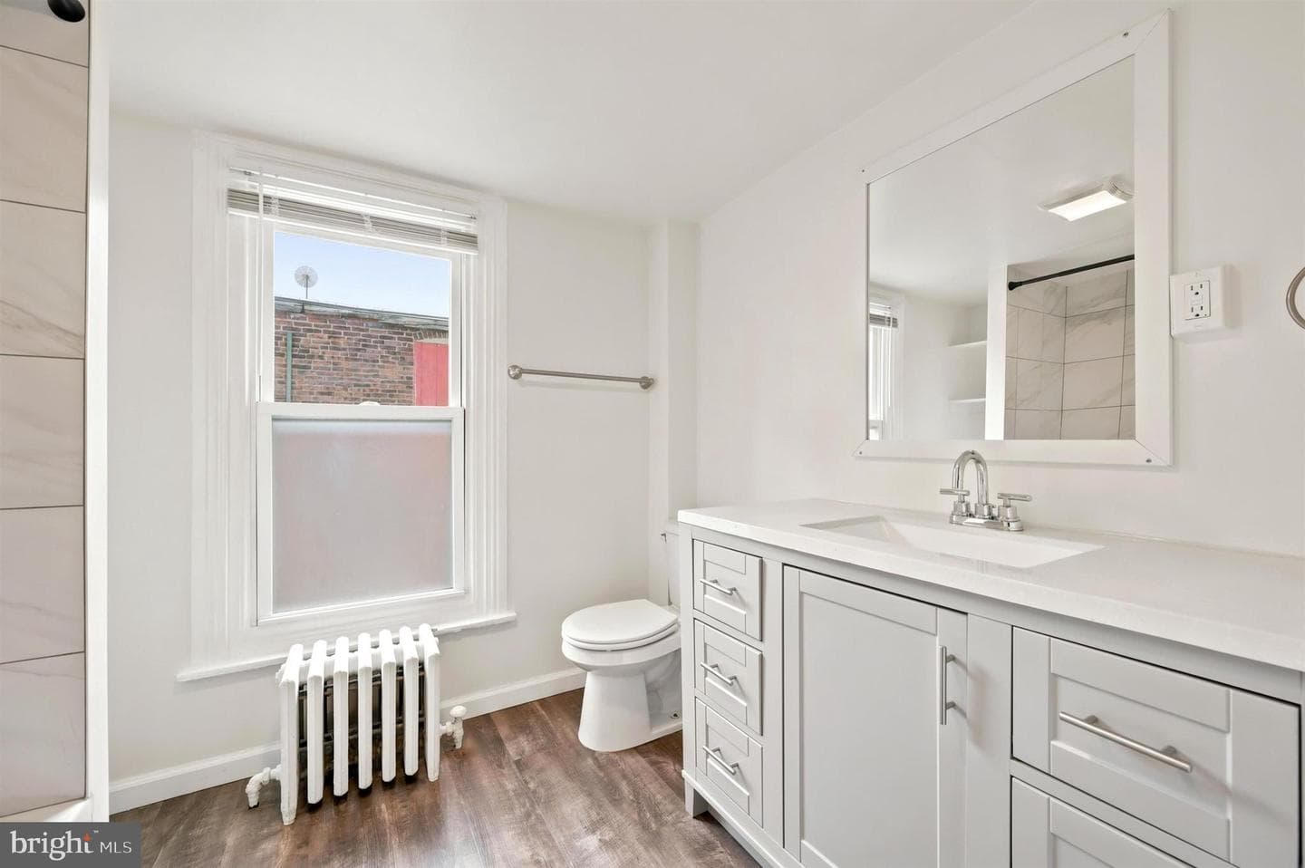 114 W Salaignac St photo 14