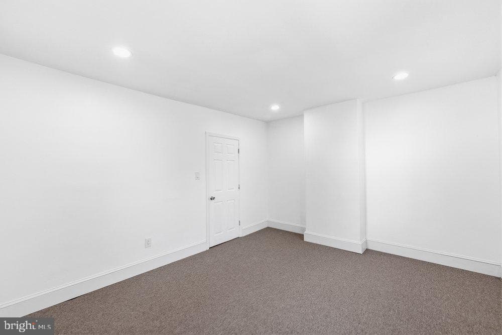 1364 W Spencer Street photo 23