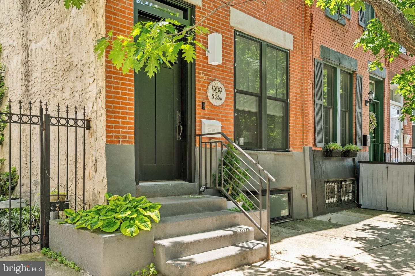 909 S 25th Street photo 2