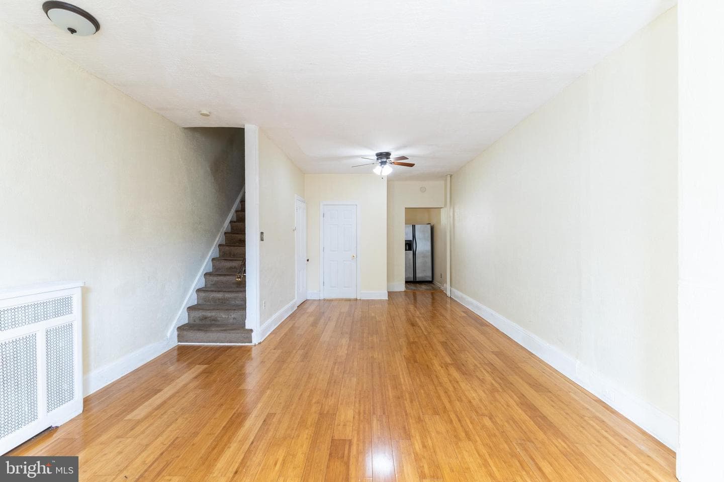 122 W Salaignac Street photo 9