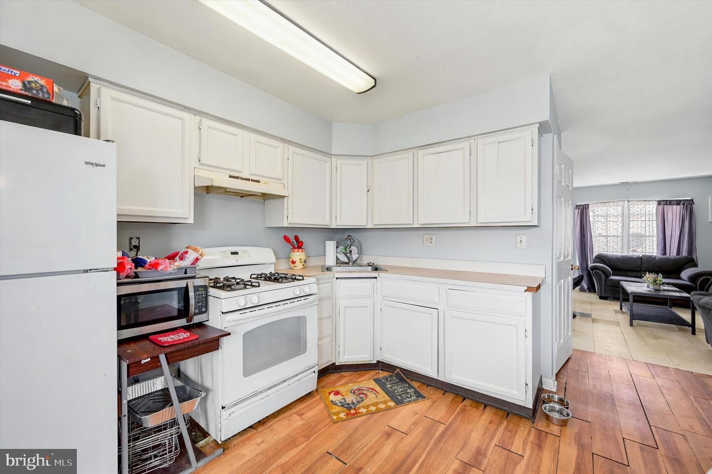 4635 Paul Street photo 10
