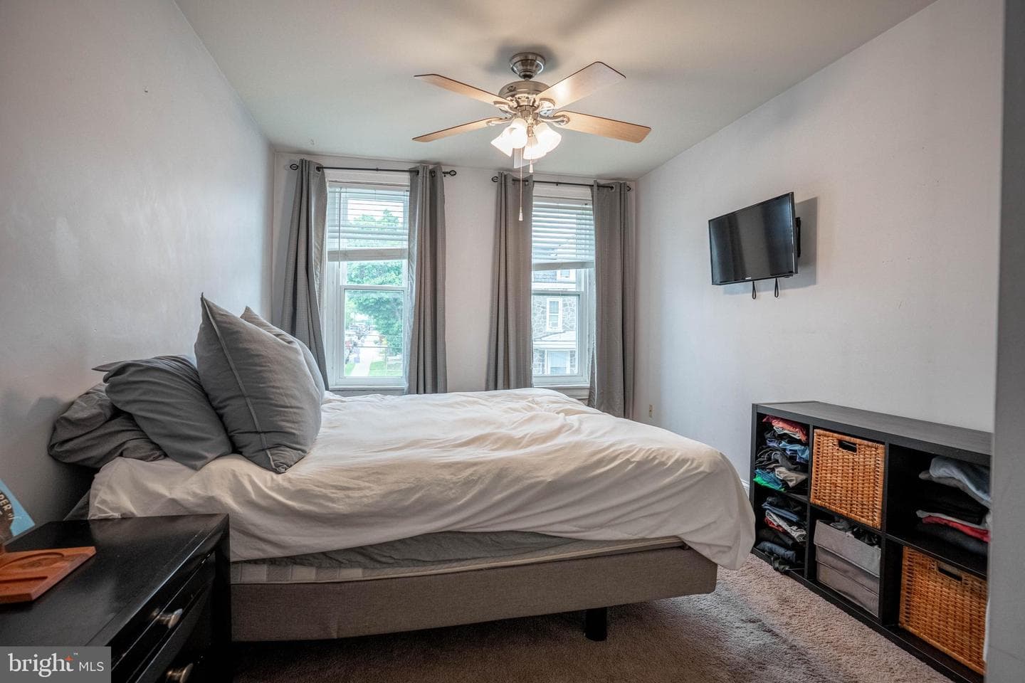 4326 Mitchell Street photo 17