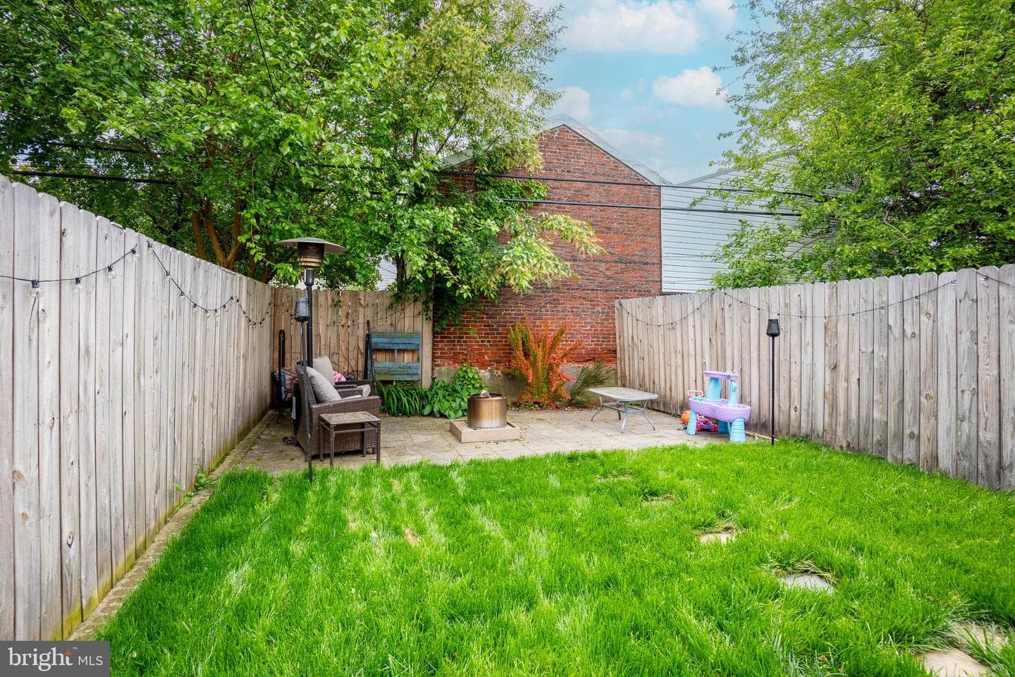 4326 Mitchell Street photo 26