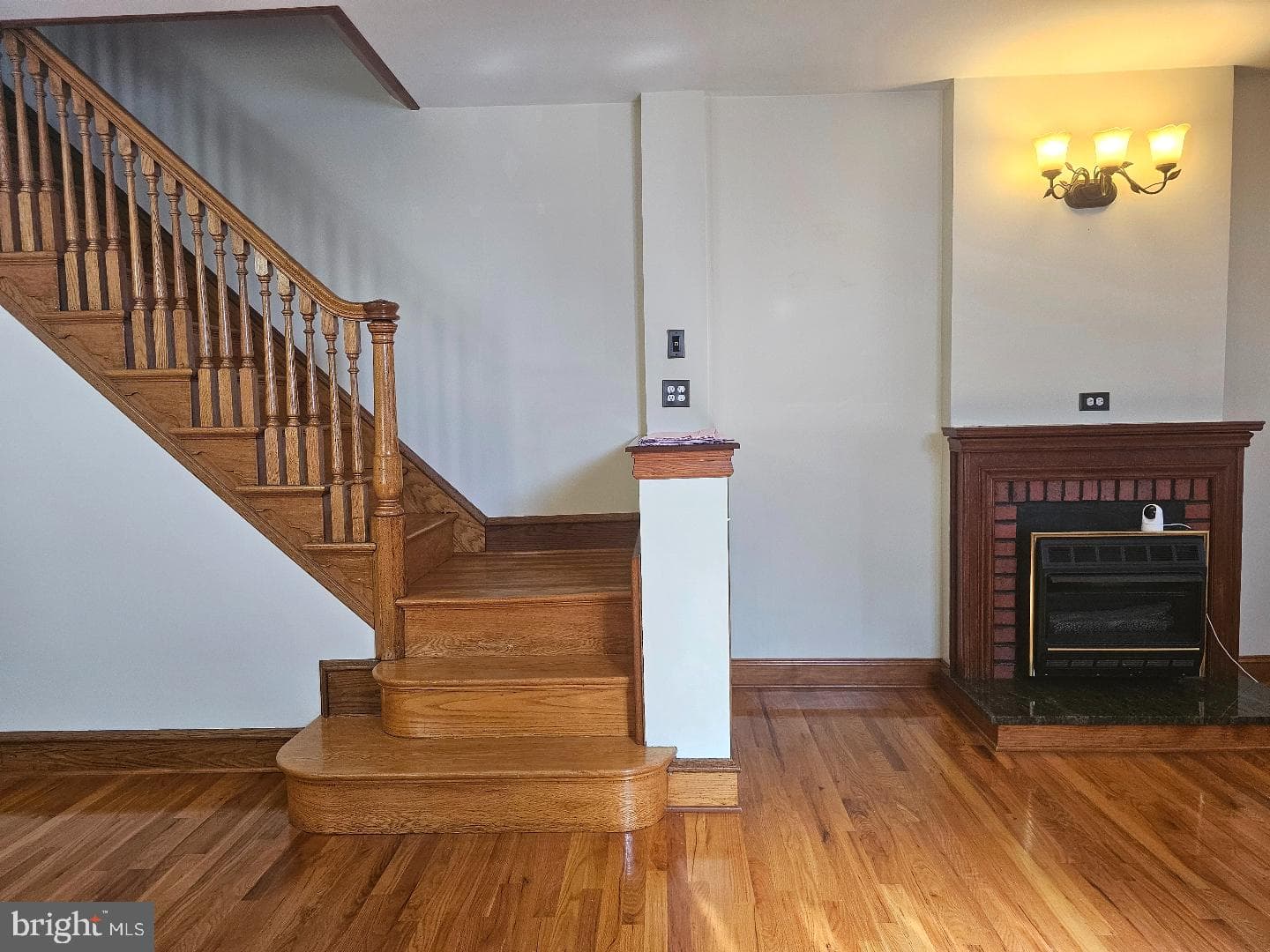 424 Fanshawe Street photo 9