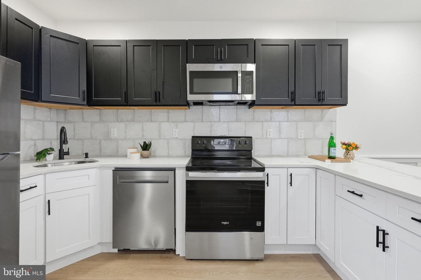 5430 Addison Street photo 14