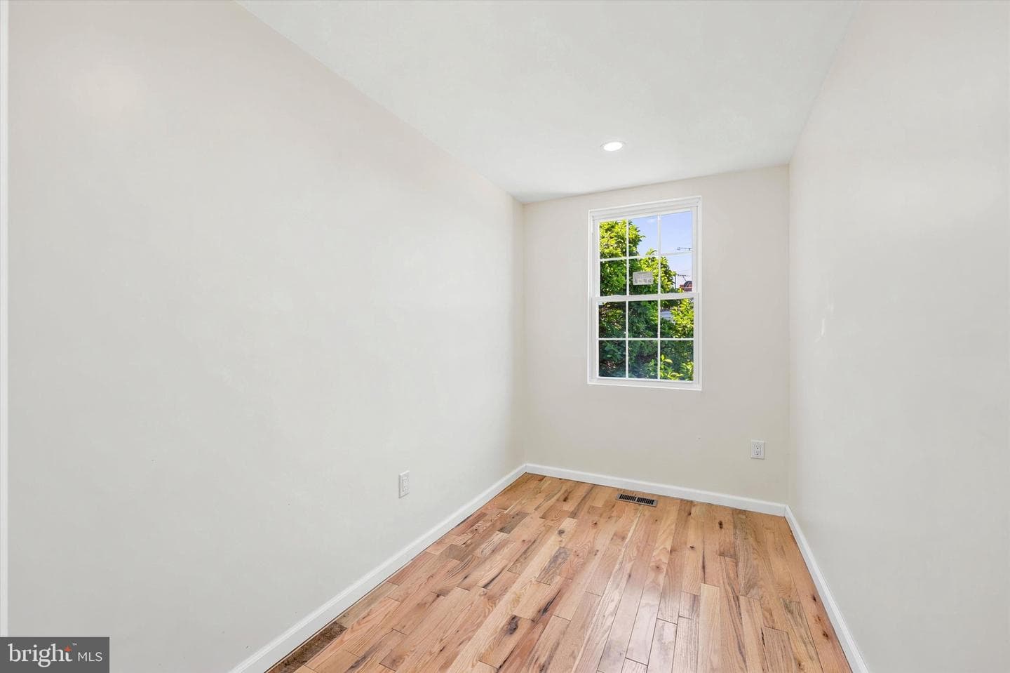 4560 Oakmont Street photo 24