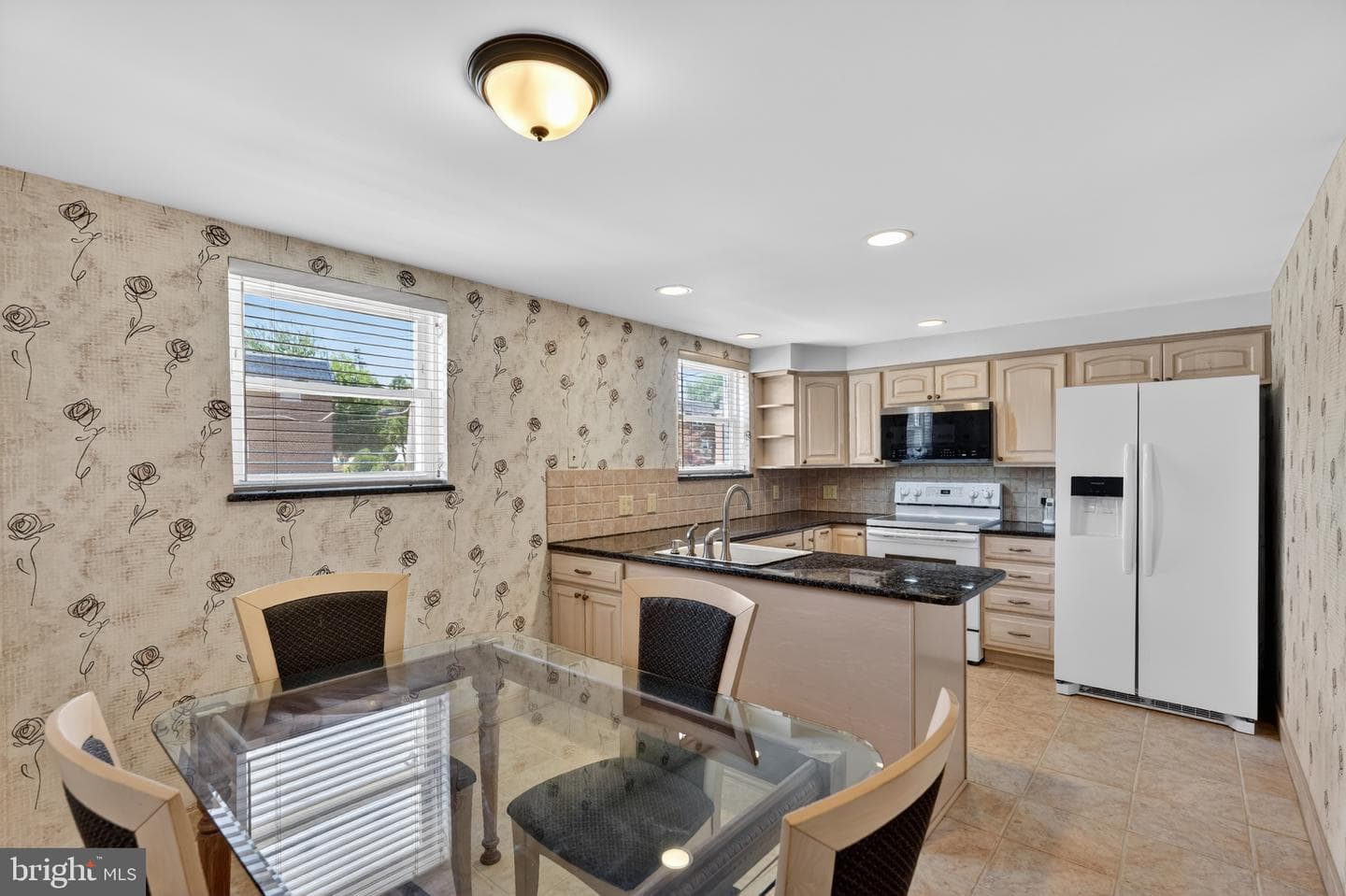327 Nandina Street photo 10
