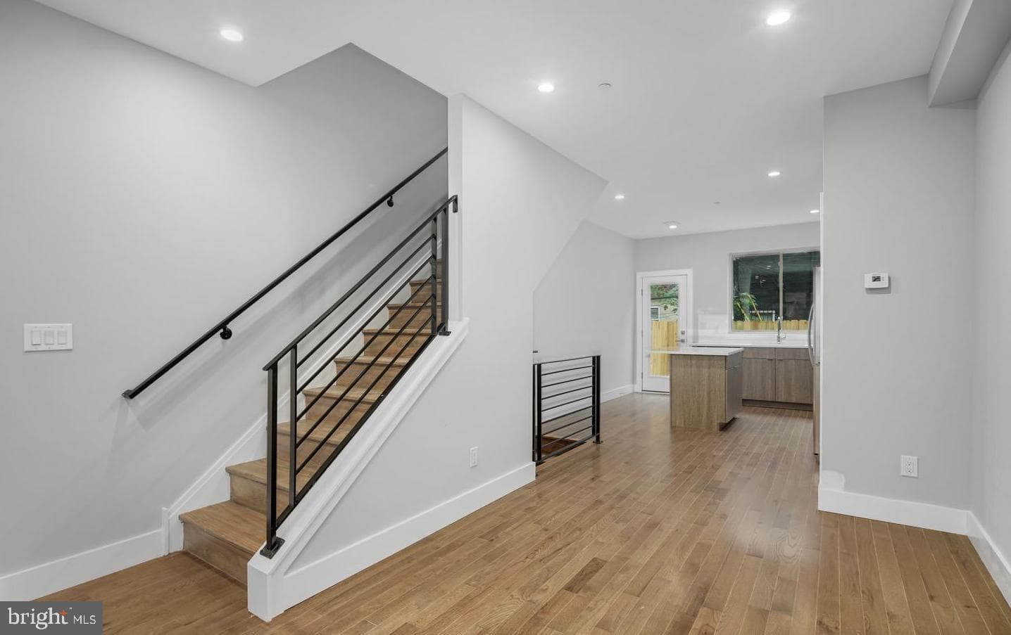 2209 Cross Street photo 5