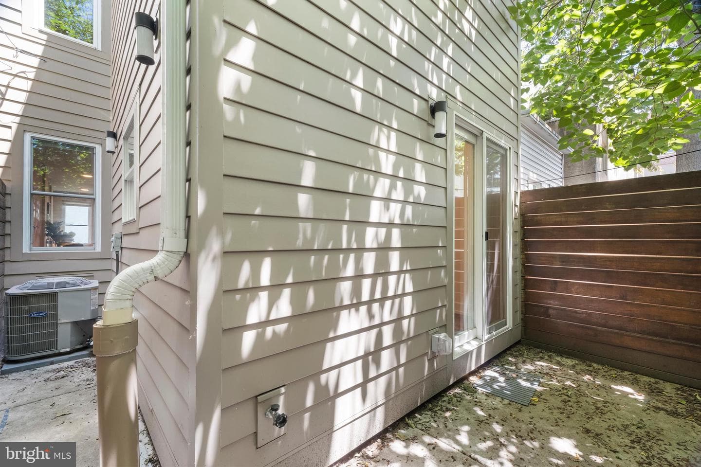 1614 Latona Street photo 24