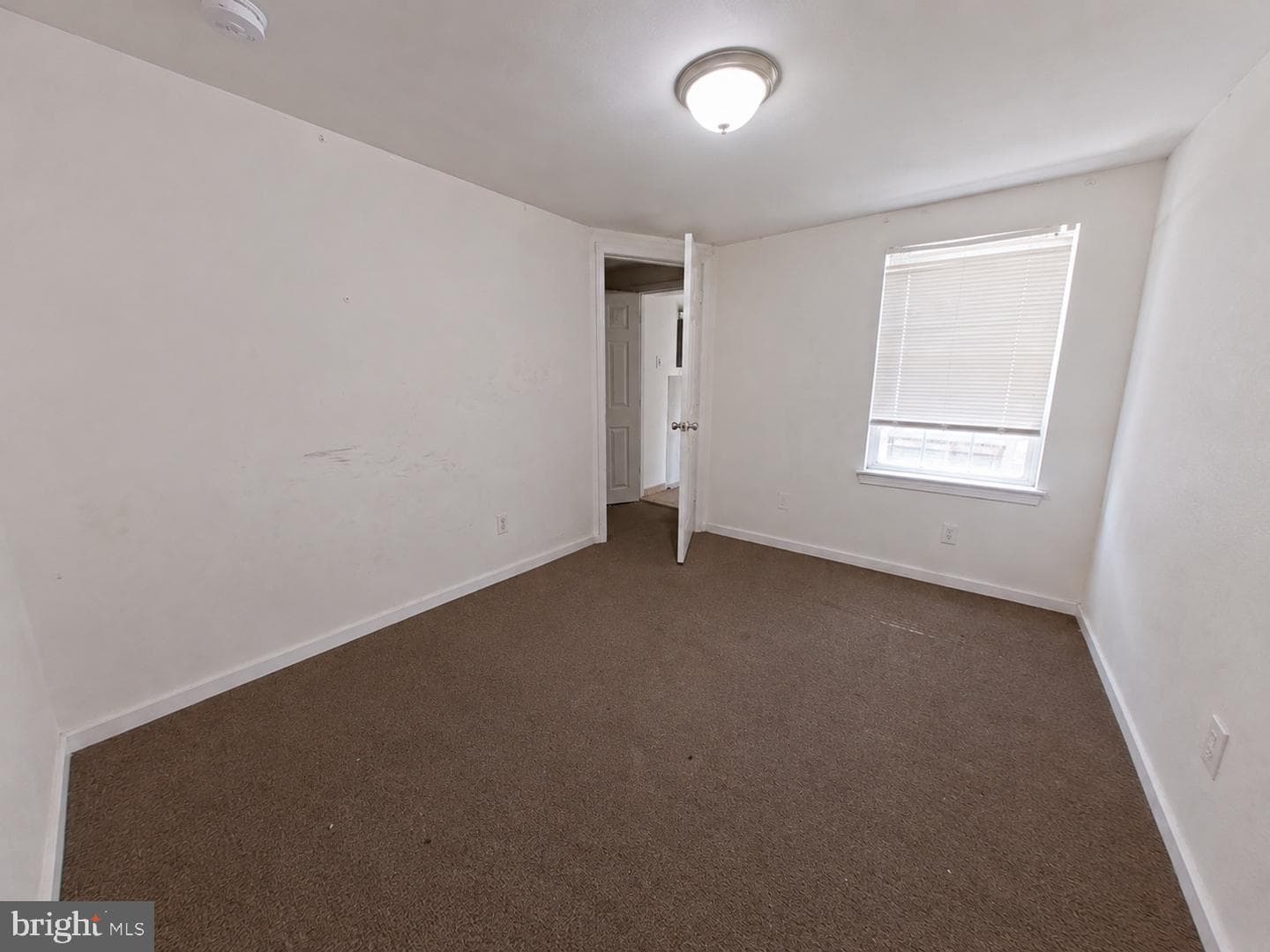 1921 N Darien Street photo 7
