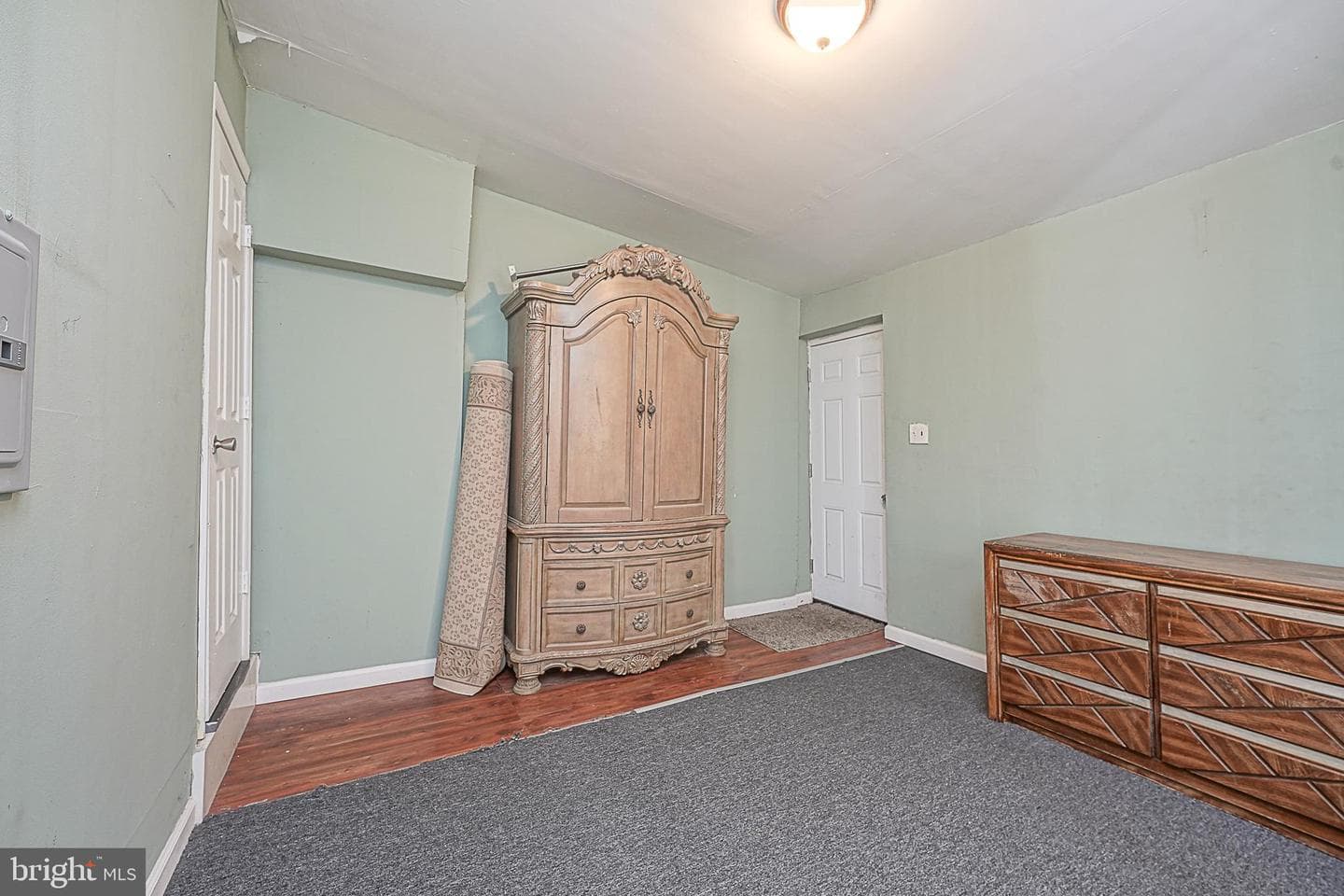 2106 N Orianna Street photo 13