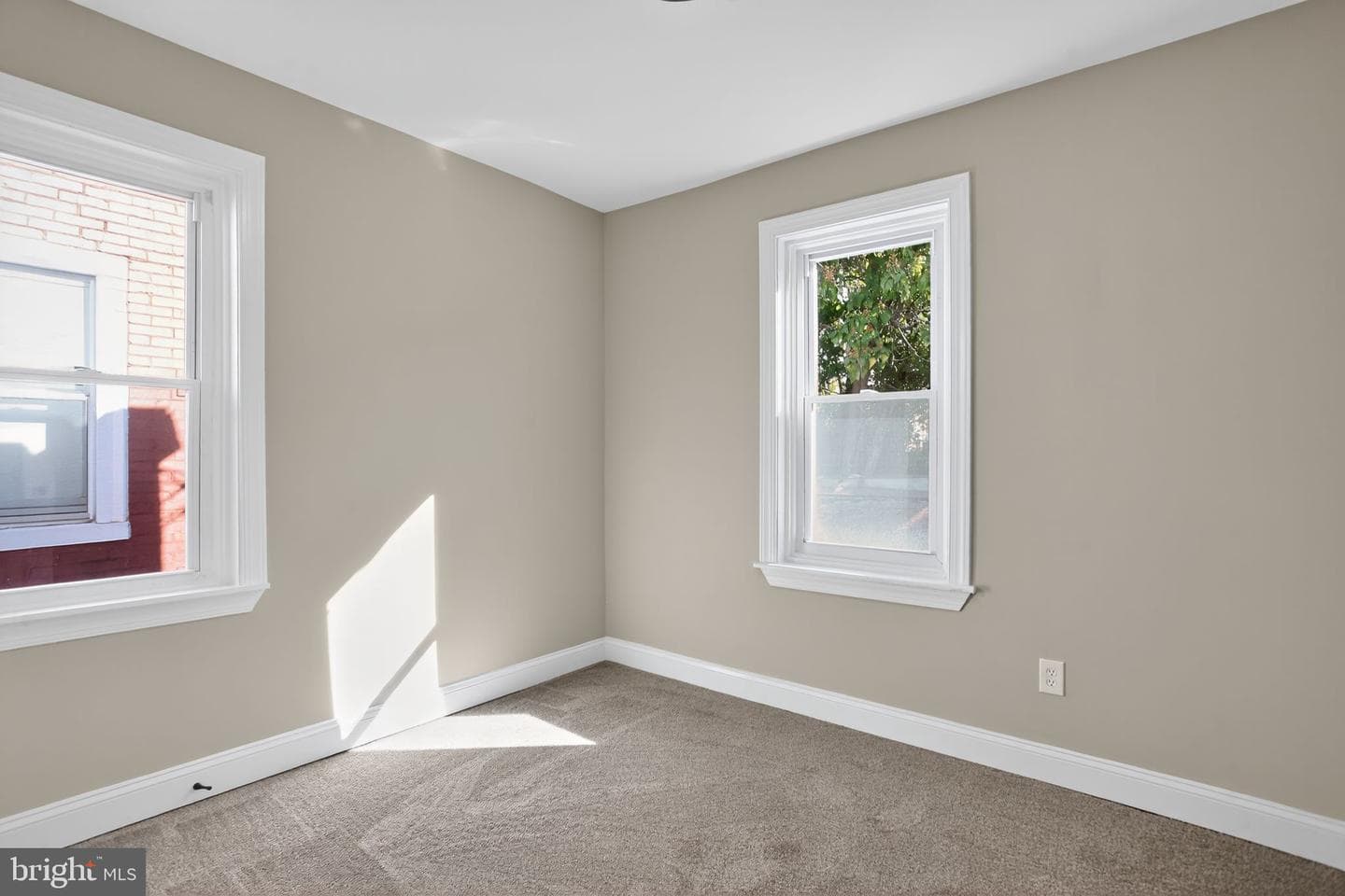 508 W King Street photo 24