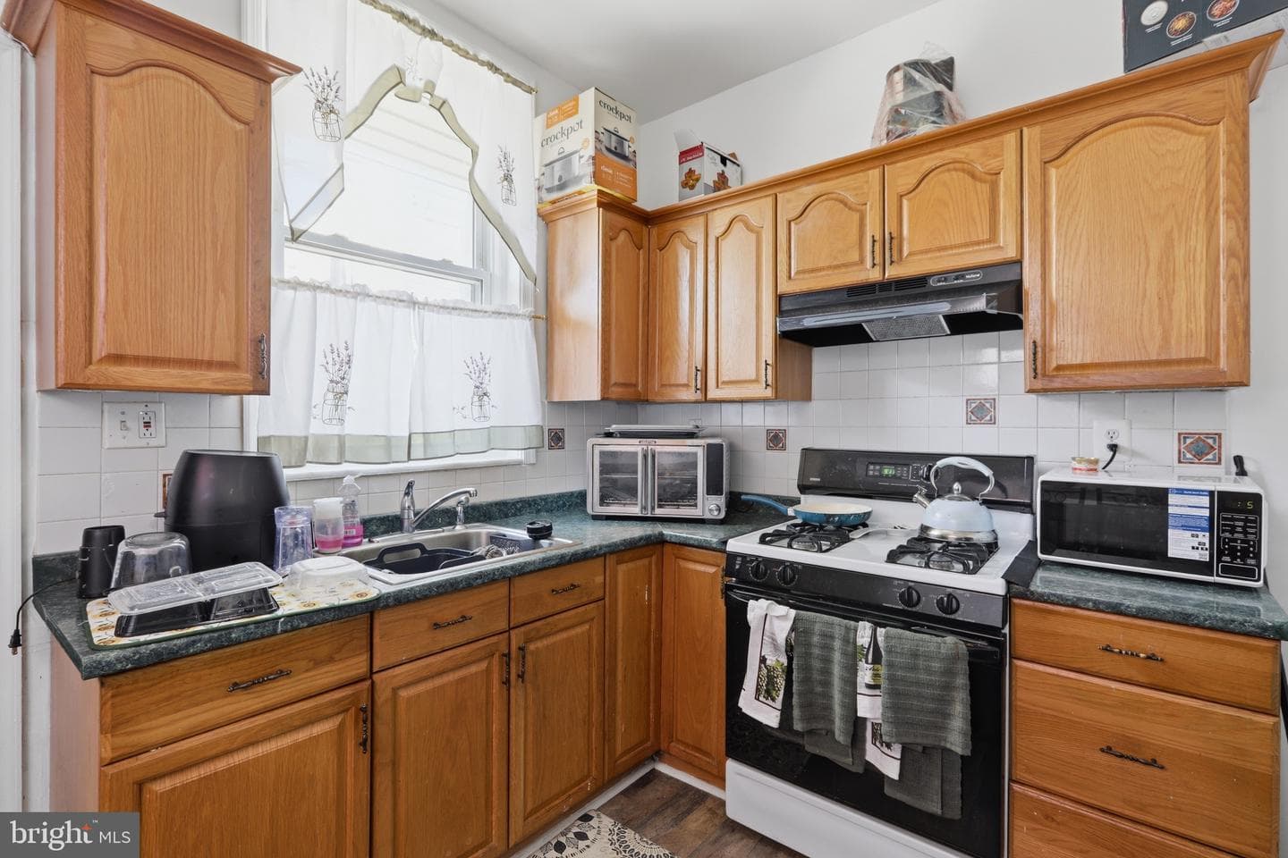 2914 Turner Street photo 4