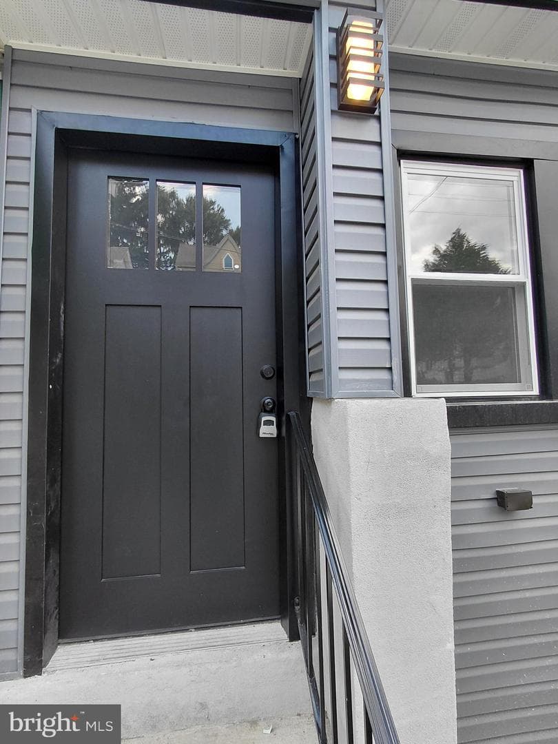 43 E Sharpnack Street photo 3