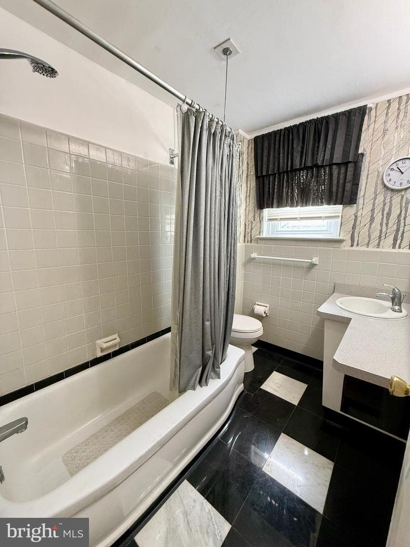 1106 E Hortter Street photo 19