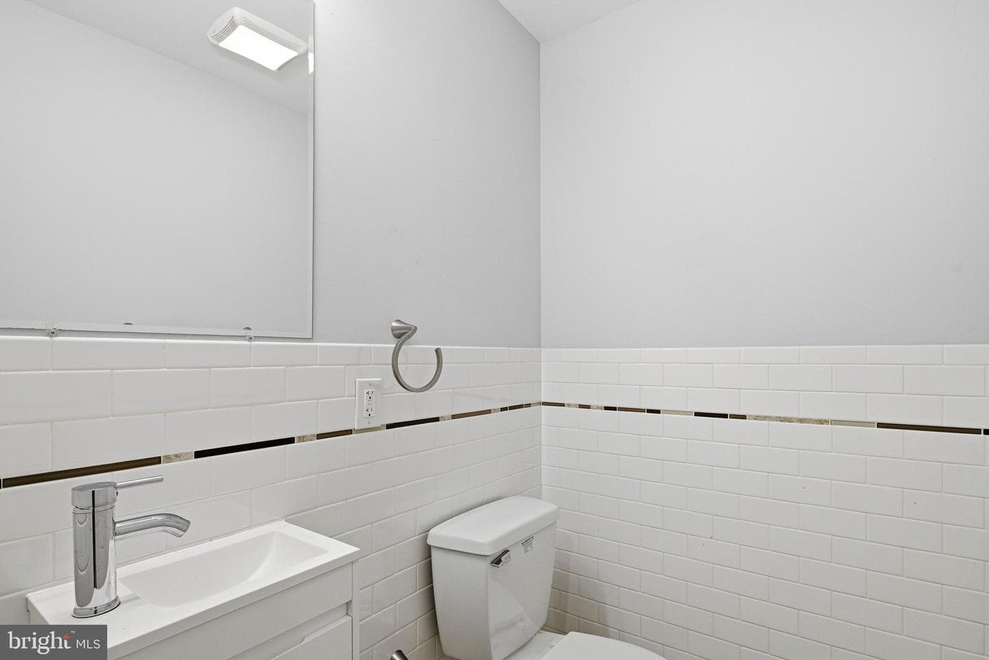 1905 E Harold Street photo 15