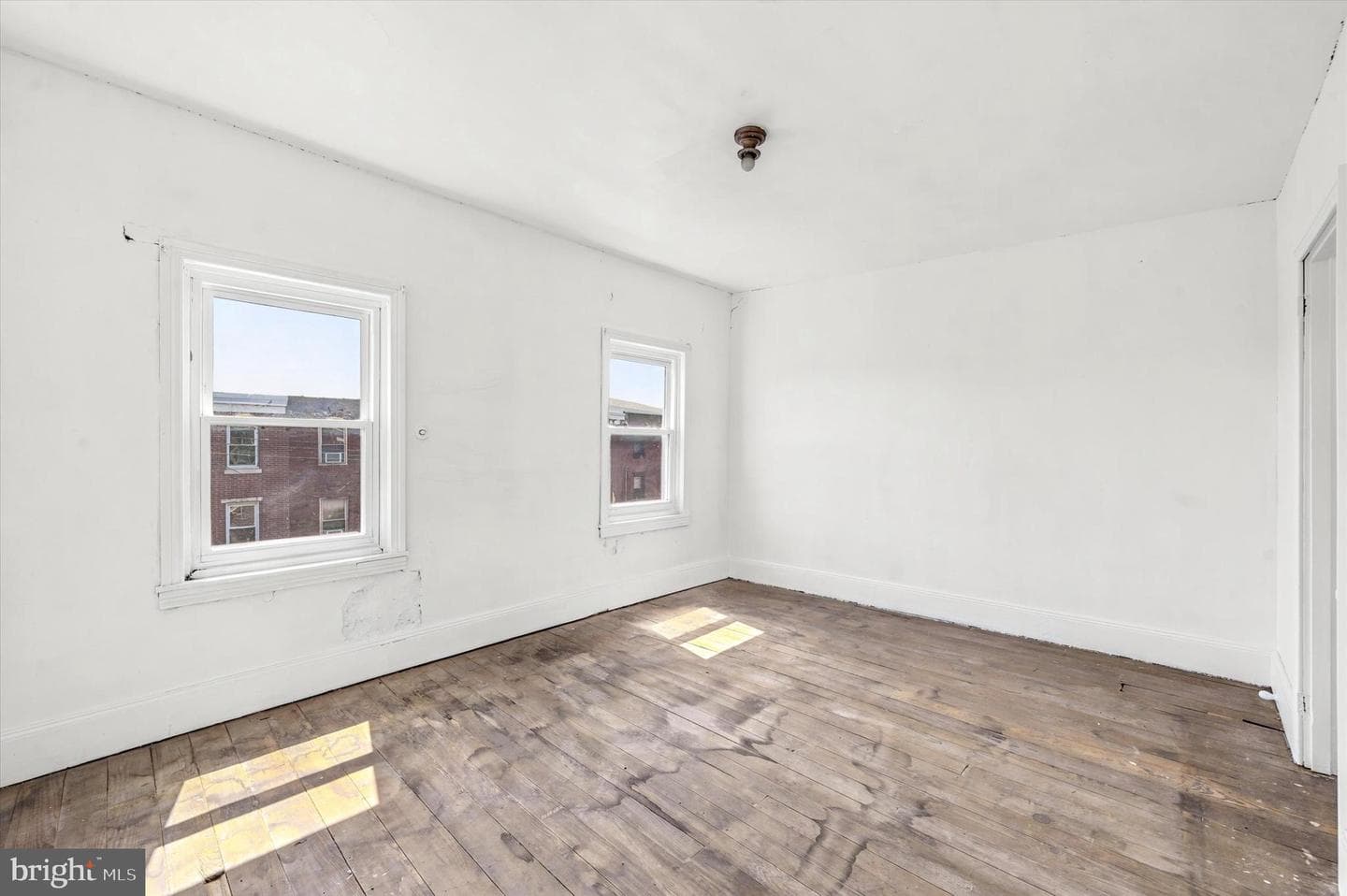 2417 E Cumberland Street photo 29