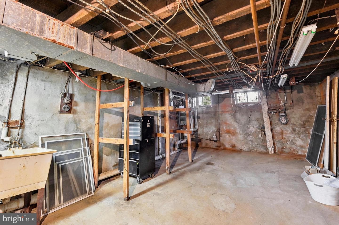 2417 E Cumberland Street photo 32