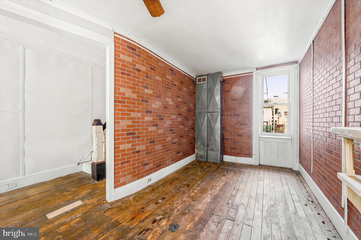 2417 E Cumberland Street photo 5