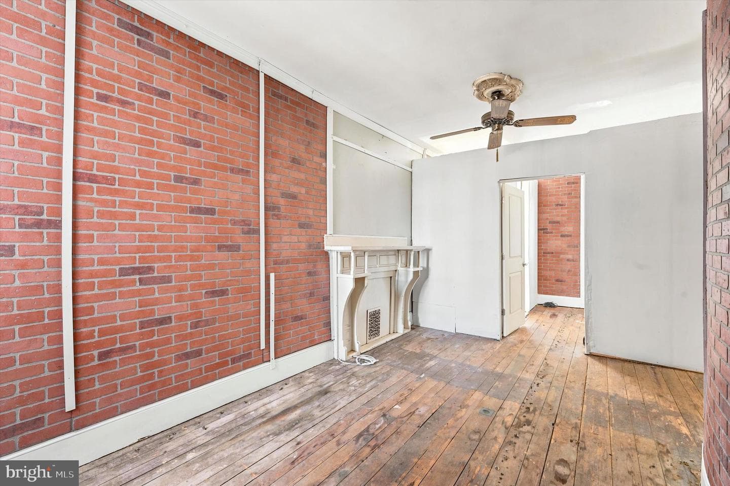 2417 E Cumberland Street photo 6