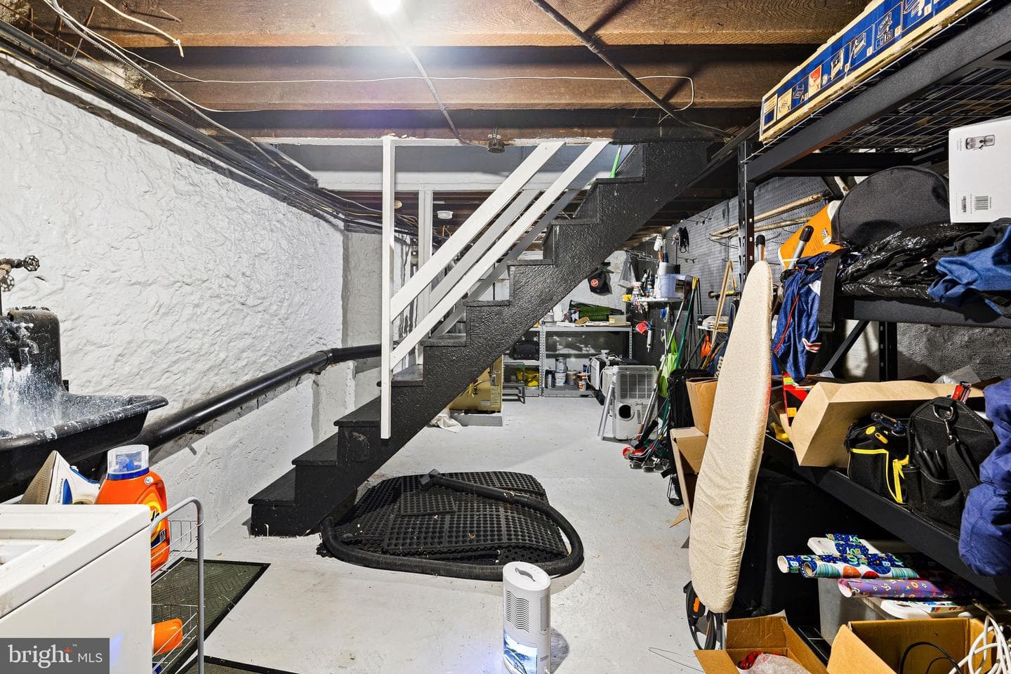 310 Carson Street photo 21