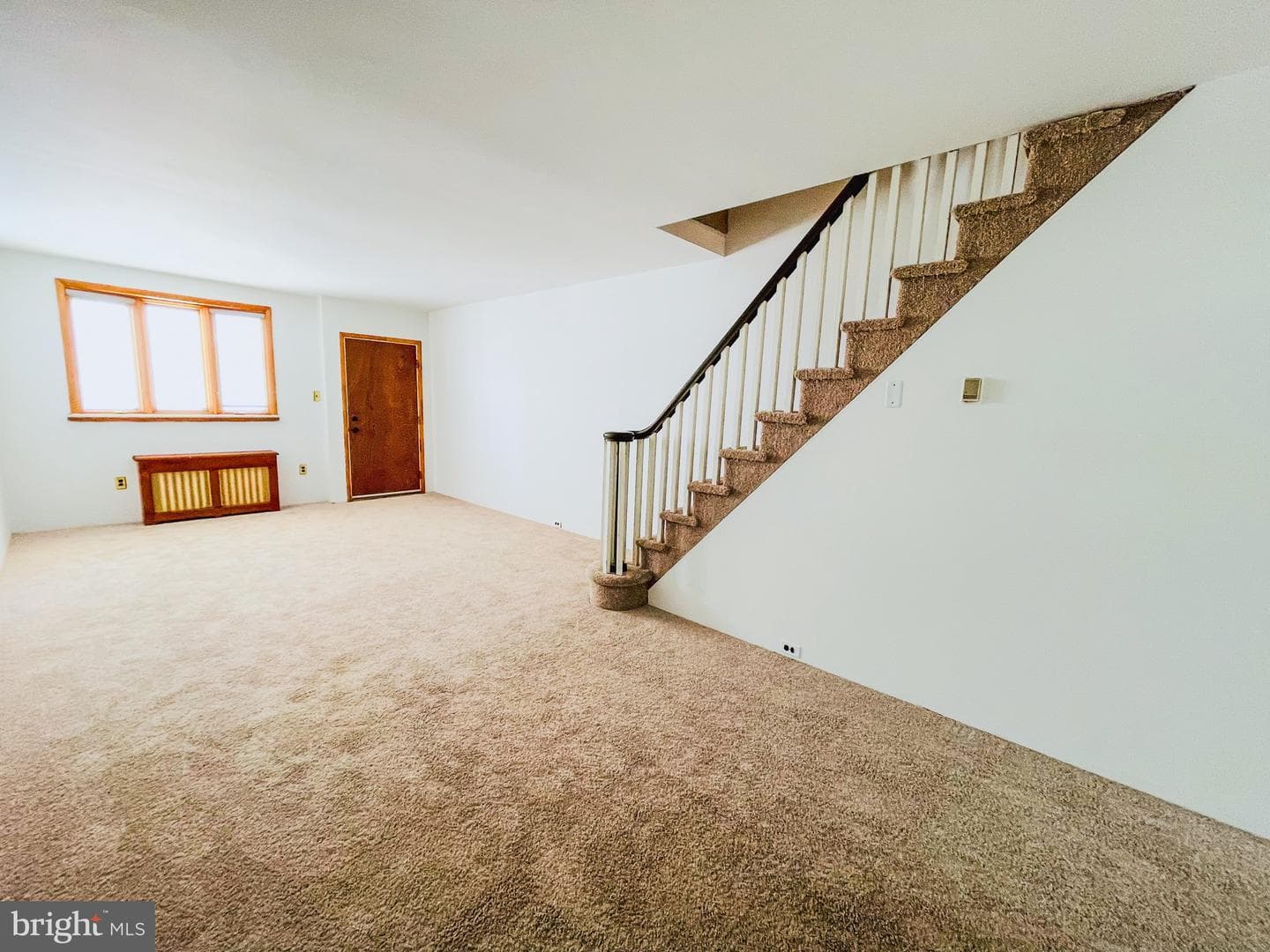 3234 E Thompson St photo 6