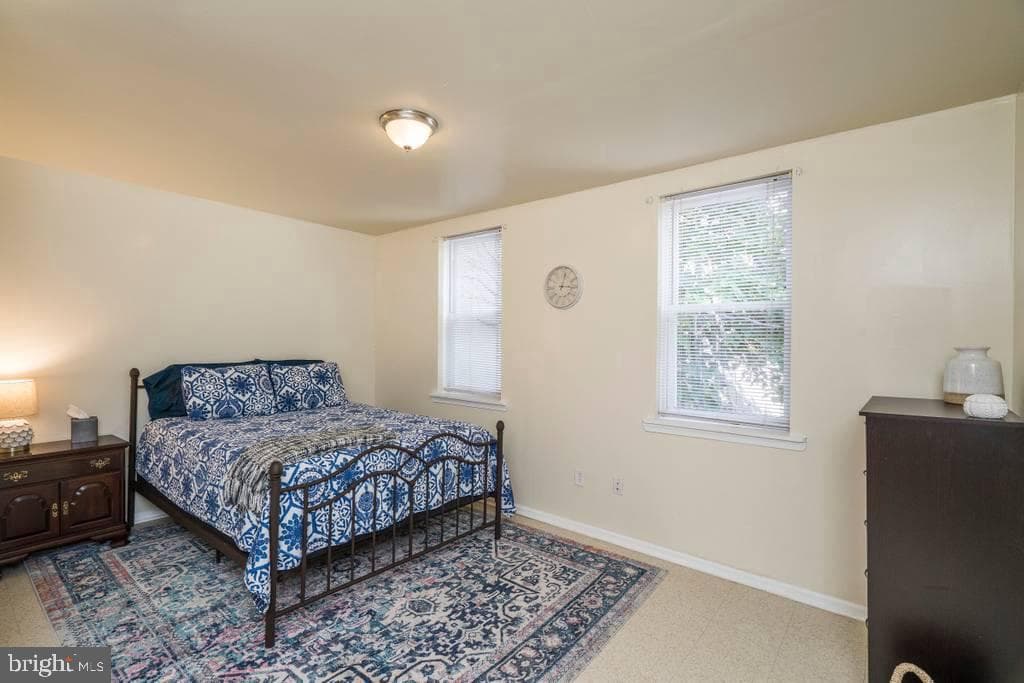 1619 W Master St photo 14