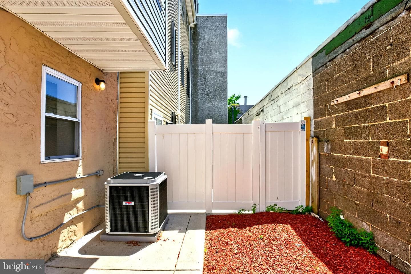 1230 S Harmony Street photo 19