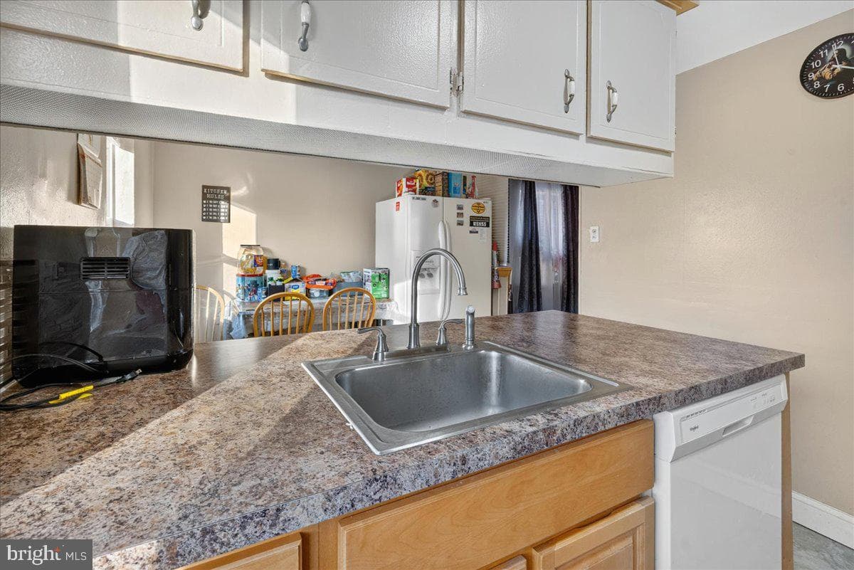 634 Lawler Place photo 14