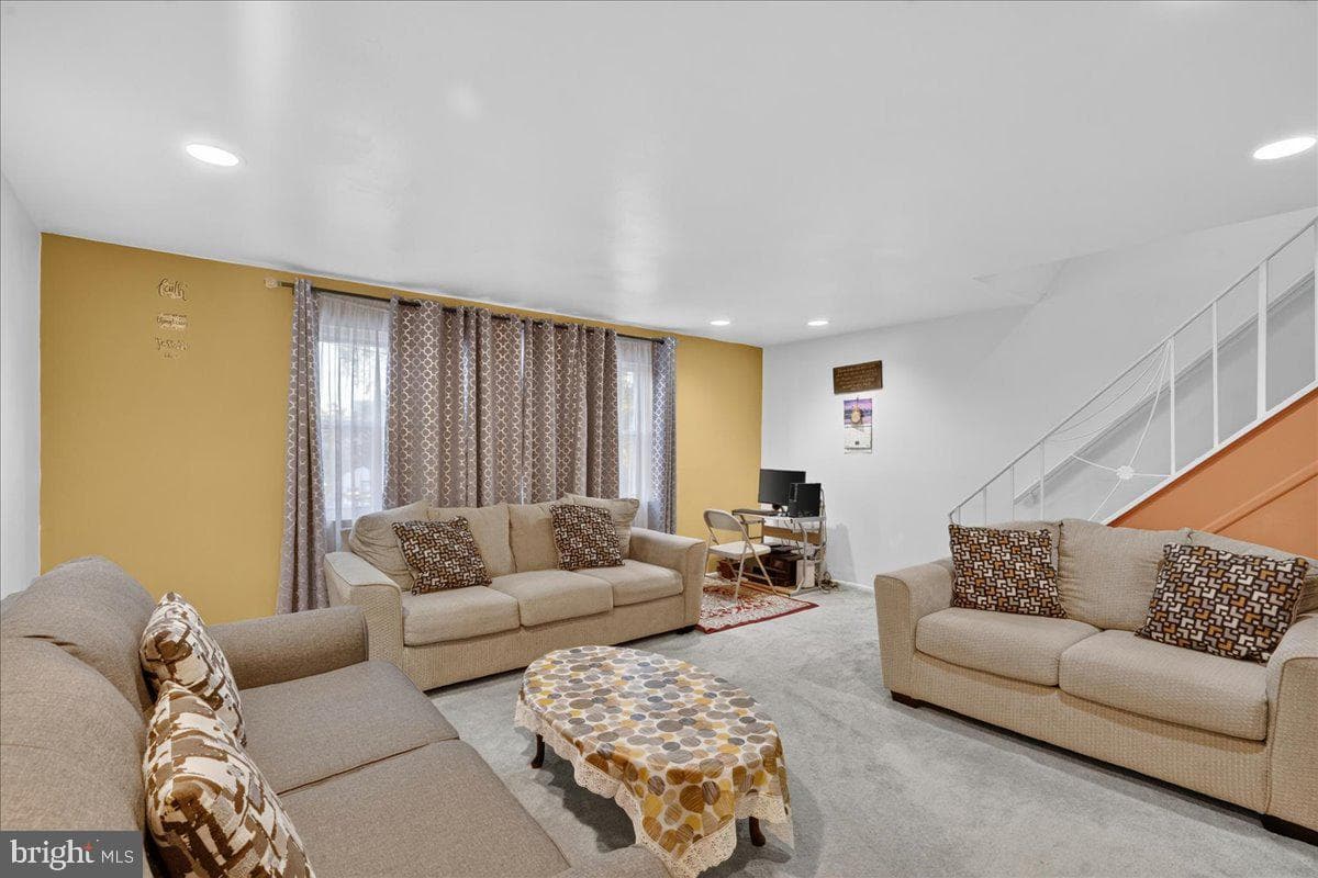 634 Lawler Place photo 7