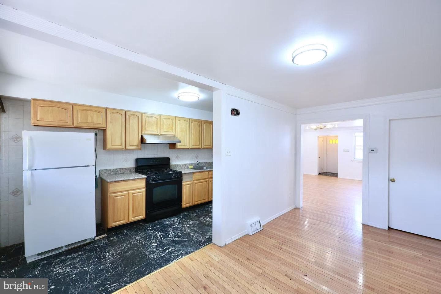 2166 Knorr Street photo 20