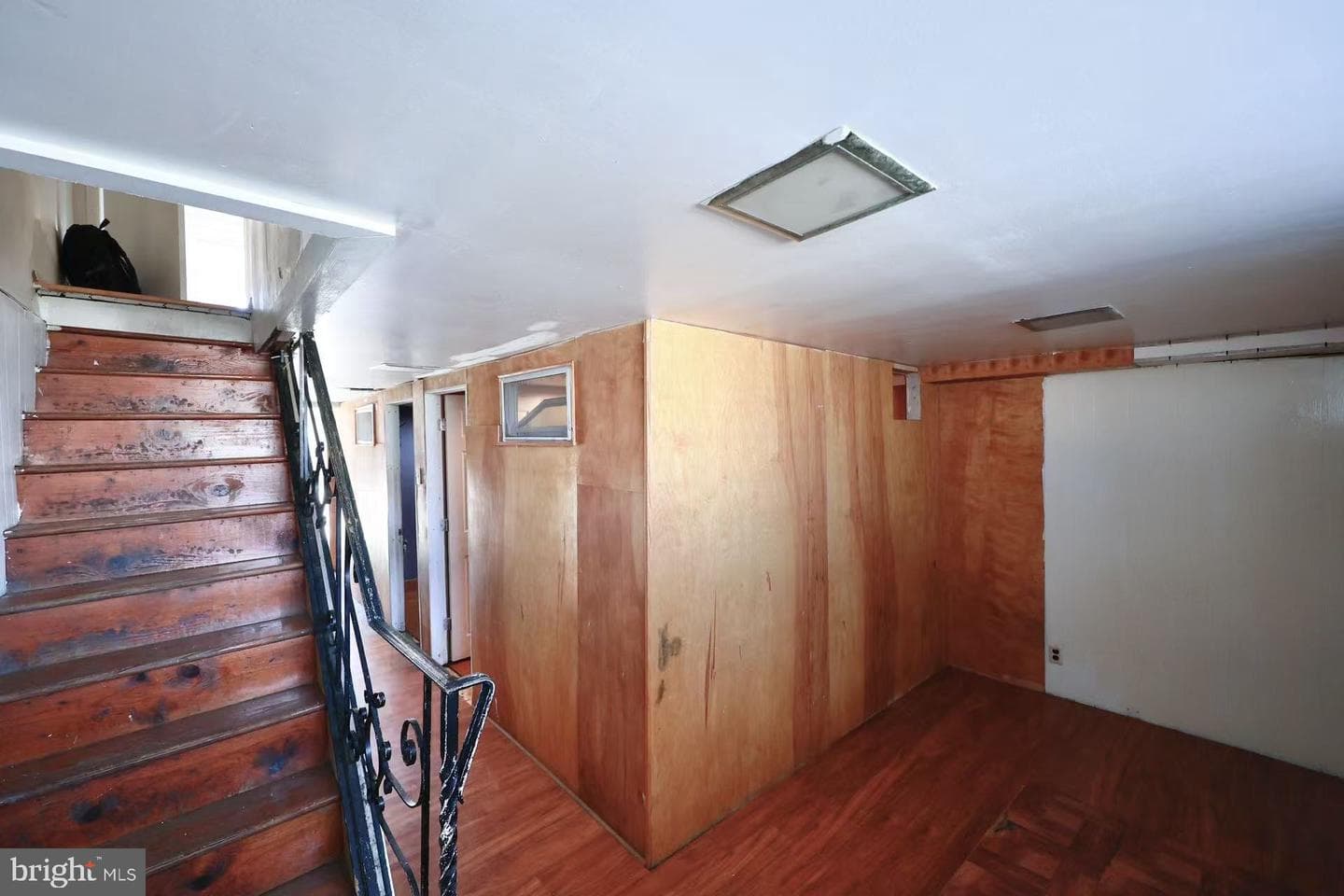 2166 Knorr Street photo 30