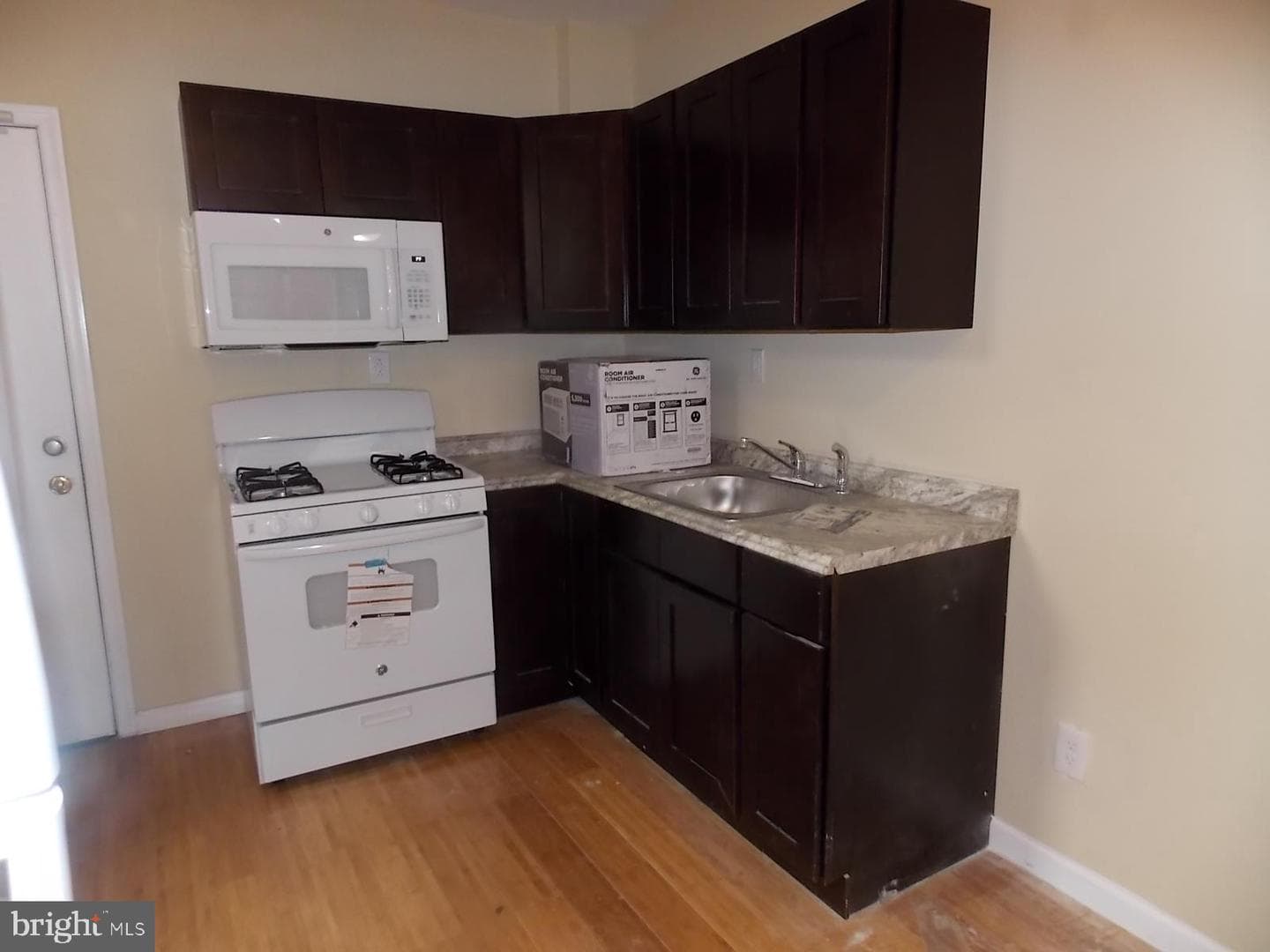 5011 Reno Street photo 4