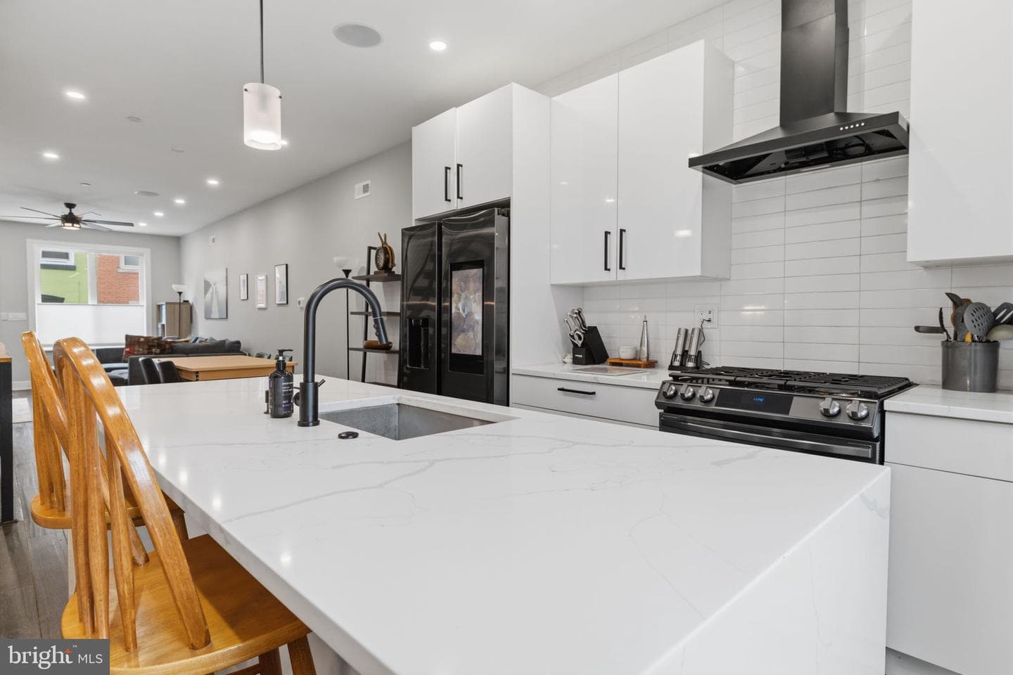 3041 W Harper Street photo 13