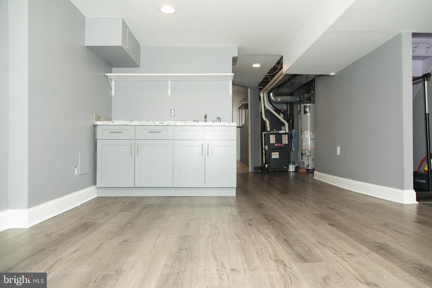 4209 Benner Street photo 24