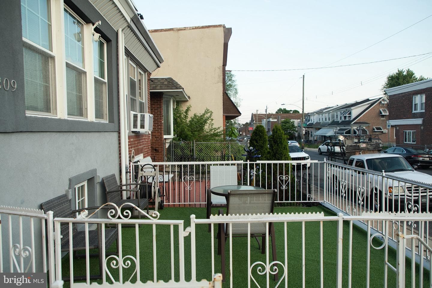4209 Benner Street photo 31