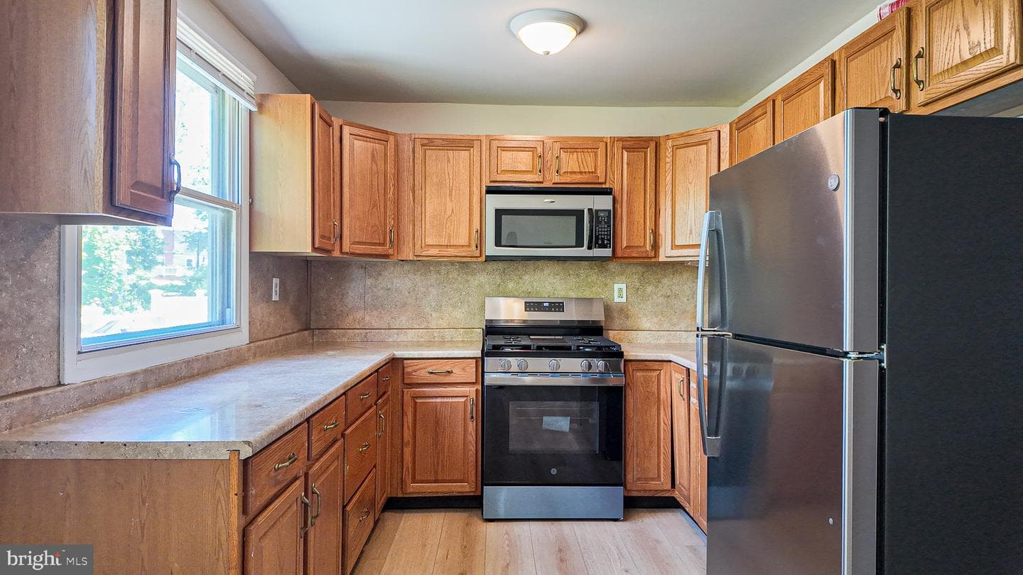 3403 Amity Road photo 11