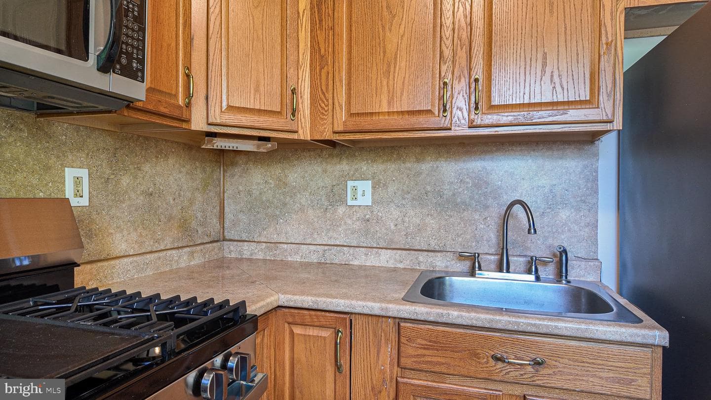 3403 Amity Road photo 14