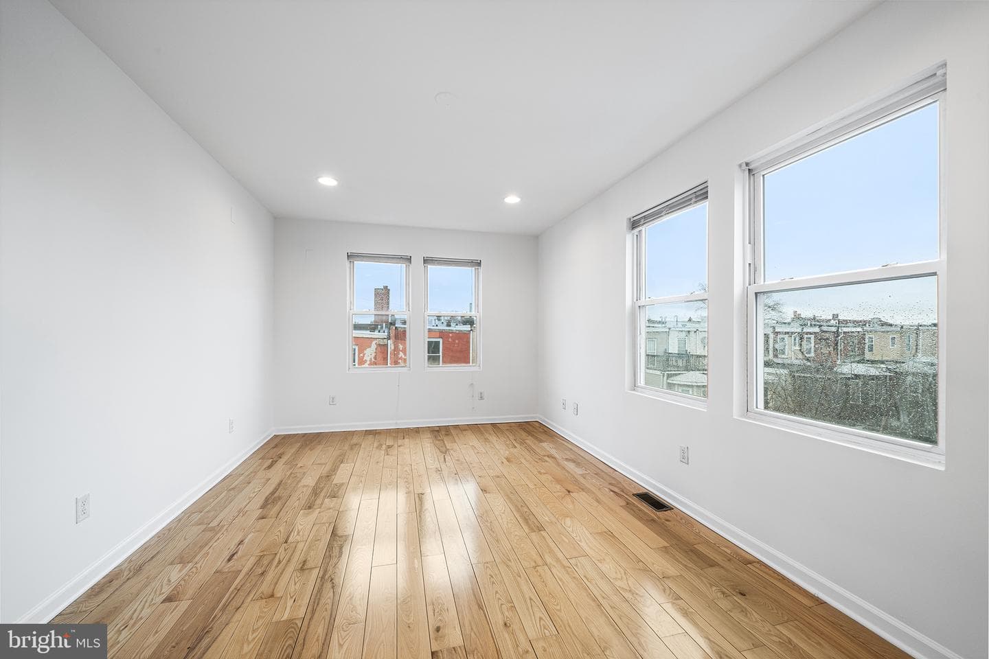 4047 Green Street photo 27