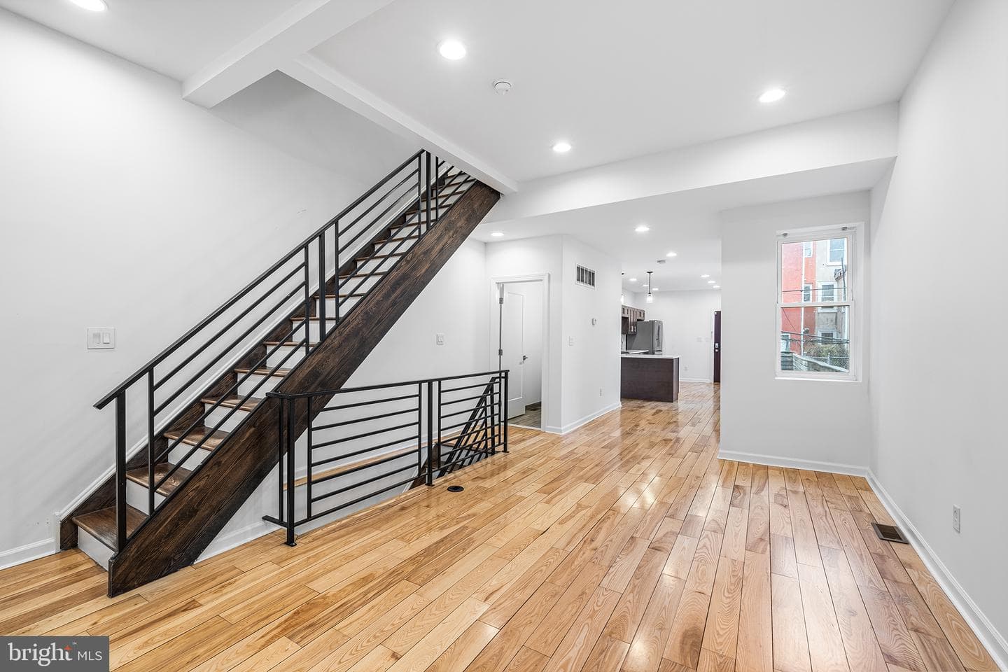 4047 Green Street photo 7