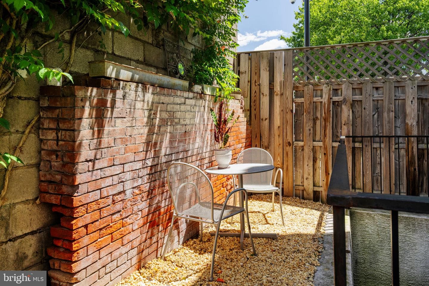 1023 Mt Vernon Street #1 photo 24