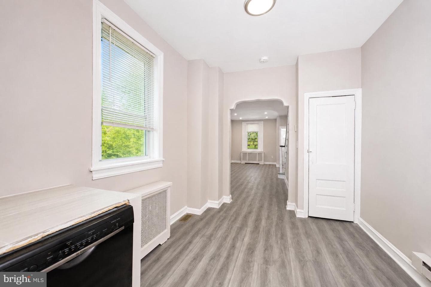 553 N Gross Street photo 5