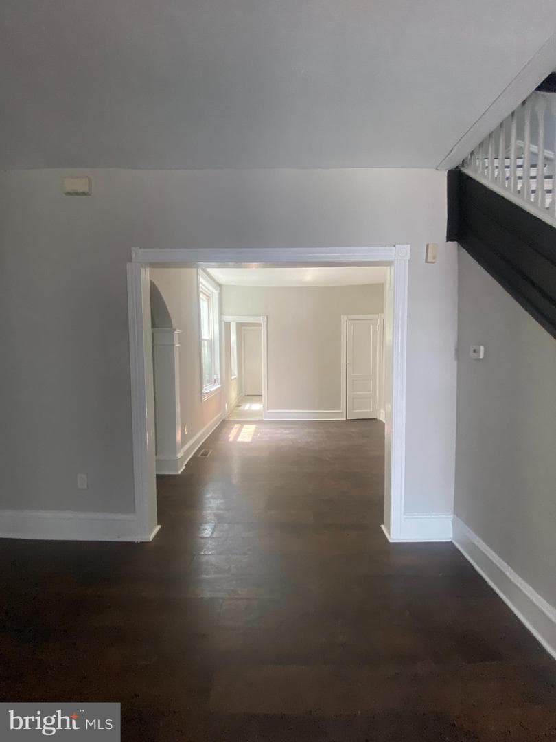139 W Hansberry Street photo 10