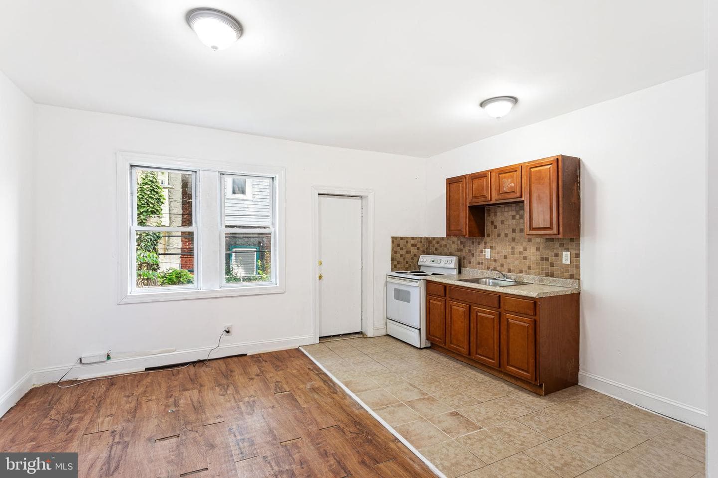 522 S Yewdall Street photo 3