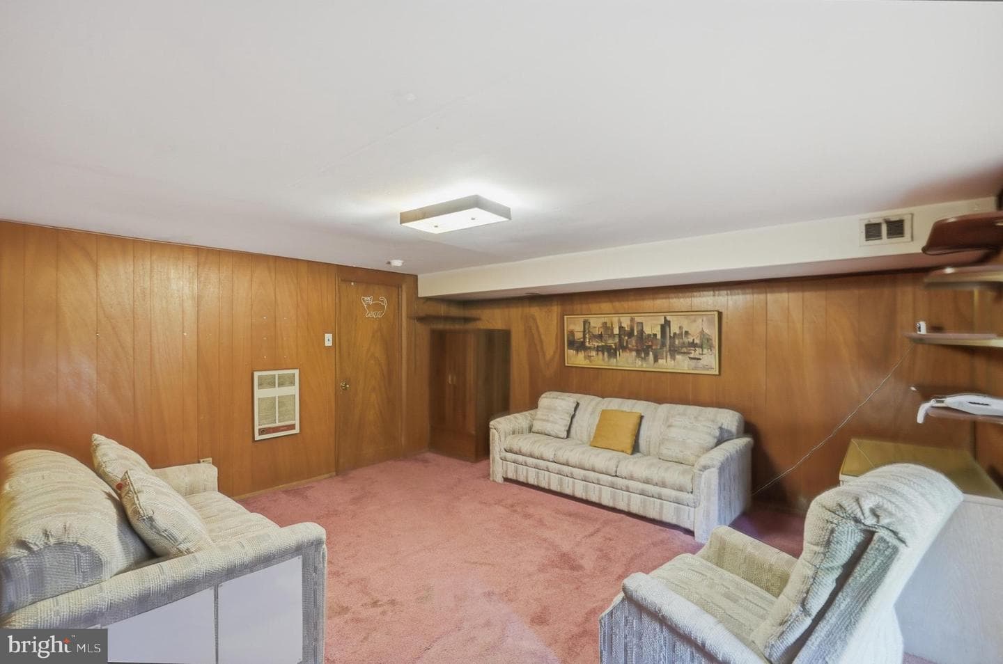 649 Lawler Street photo 31