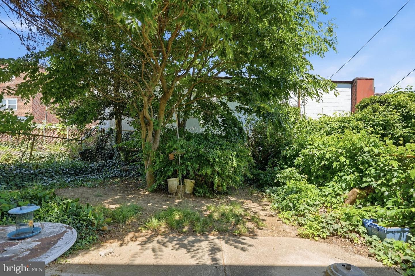 649 Lawler Street photo 40