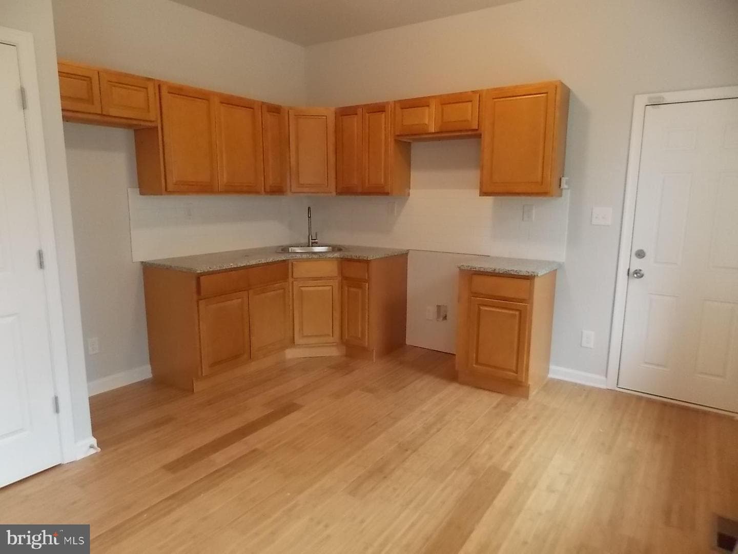 1423 S Paxon Street photo 3