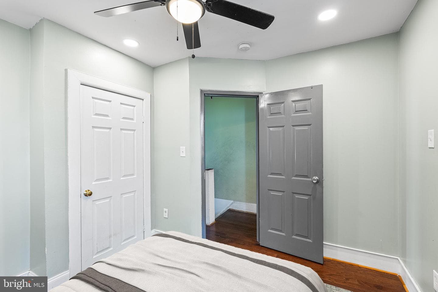 5150 Ranstead Street photo 6