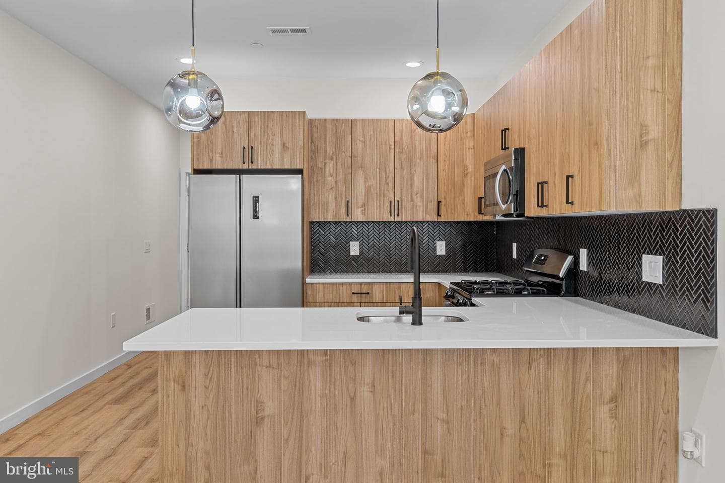 1814 N Marston Street photo 3