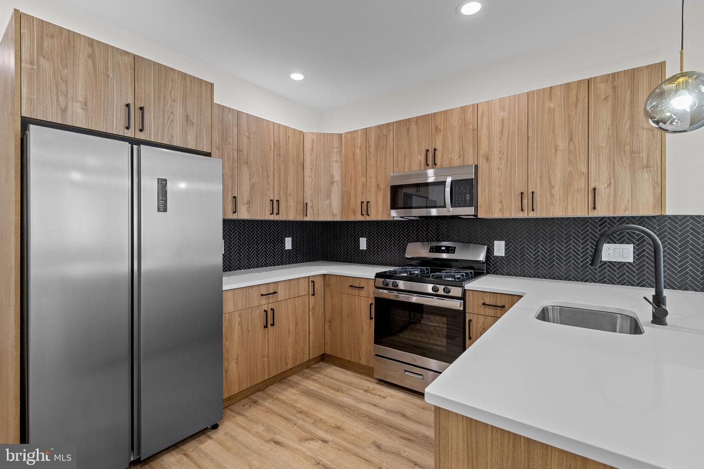 1814 N Marston Street photo 4